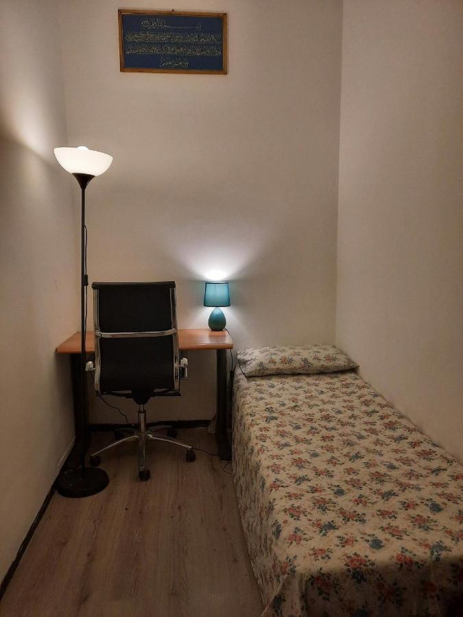 Nice And Quiet Accommodation In The City Center Milán Exterior foto